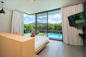 Villa de diseño, 5 habitaciones, vistas a la piscina | Tabla de planchar con plancha, cunas gratuitas, wifi gratis