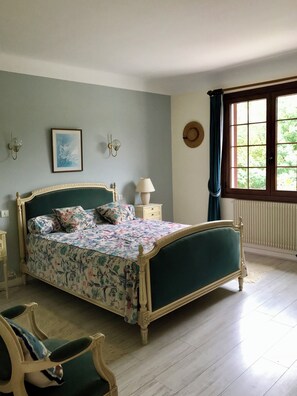 3 bedrooms, iron/ironing board, WiFi