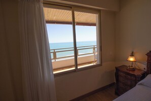 3 bedrooms, iron/ironing board, WiFi, bed sheets - EUROMAR - 3 bedroom apartm - Cullera - wifi (Cullera)
