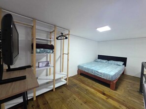1 chambre, bureau, fer et planche à repasser, Wi-Fi gratuit