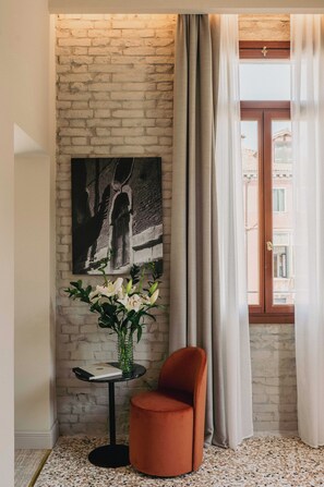 Ylelliset vuodevaatteet, pillowtop-patjalliset sängyt