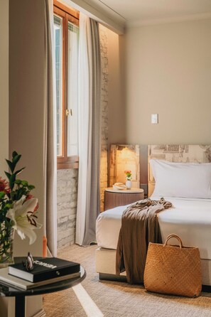 Premium bedding, pillowtop beds, in-room safe, desk