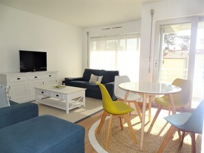 TV - 1 bedroom apartment in royan (Royan)