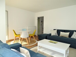 TV - 1 bedroom apartment in royan (Royan)