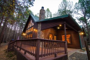Exterior - Family-Friendly Cabin w/ Loft, 3 Baths & Hot Tub – Close to State Park Trails (Broken Bow)