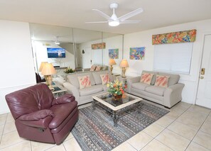 Maison mitoyenne, 2 chambres | Coin séjour