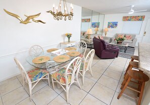 Maison mitoyenne, 2 chambres | Restauration