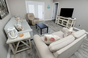 House, 3 Bedrooms | Living area - 225 Seahorse Way 3 Bedroom Home (Panama City Beach)