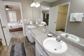 Maison, 3 chambres | Salle de bain | Serviettes fournies