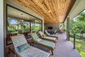 House, 4 Bedrooms | Property grounds - Cl 970 Water You Waiting For? 4 Bedroom Home (Canyon Lake)