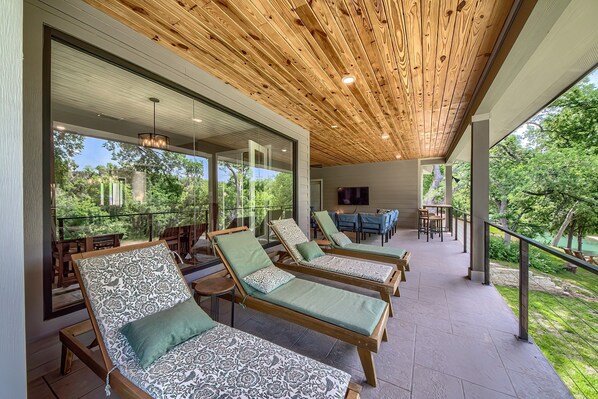 House, 4 Bedrooms | Property grounds