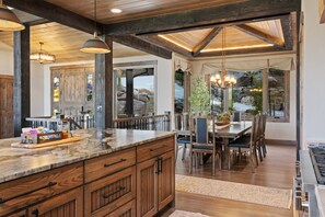 Huis, 5 slaapkamers | Dineren