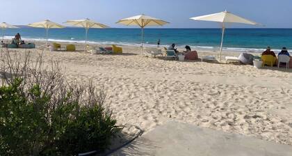 Elegant 4-Bedroom Beachfront Chalet with WiFi & AC in Beautiful Fouka Bay