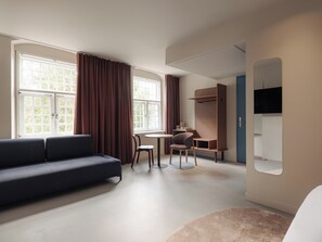 Big Double with Sofa | In-room safe, desk, laptop workspace, blackout drapes - Conscious Hotel Oudegracht Utrecht (Utrecht)