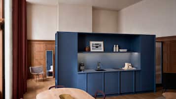 Family room - interconnecting