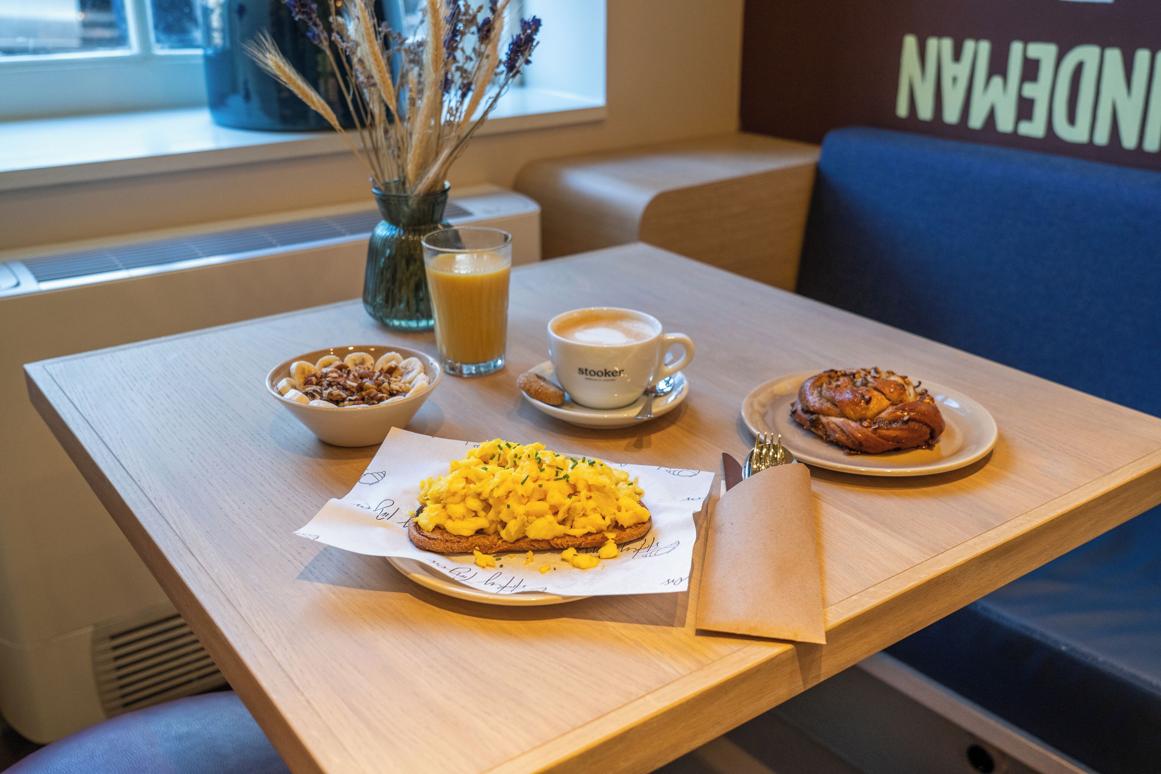 Daily full breakfast for a fee