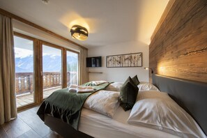 ชาเลท์ | 4 ห้องนอน, ตกแต่งพิเศษโดยเฉพาะ, ผ้าปูที่นอน