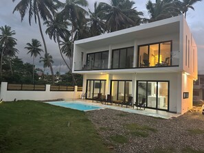 Exterior - Beachfront 3-bedroom villa with modern features in fantastic Cabarete (Cabarete)