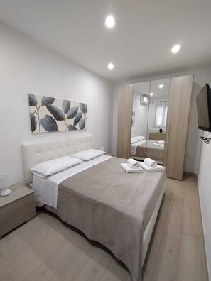 1 chambre, fer et planche à repasser, Wi-Fi, draps fournis