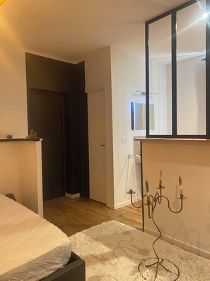 1 bedroom, iron/ironing board, free WiFi, bed sheets