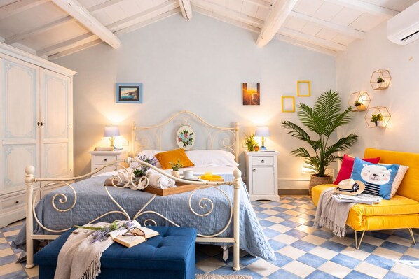 2 makuuhuonetta, työpöytä, silitysrauta/-lauta, Wi-Fi