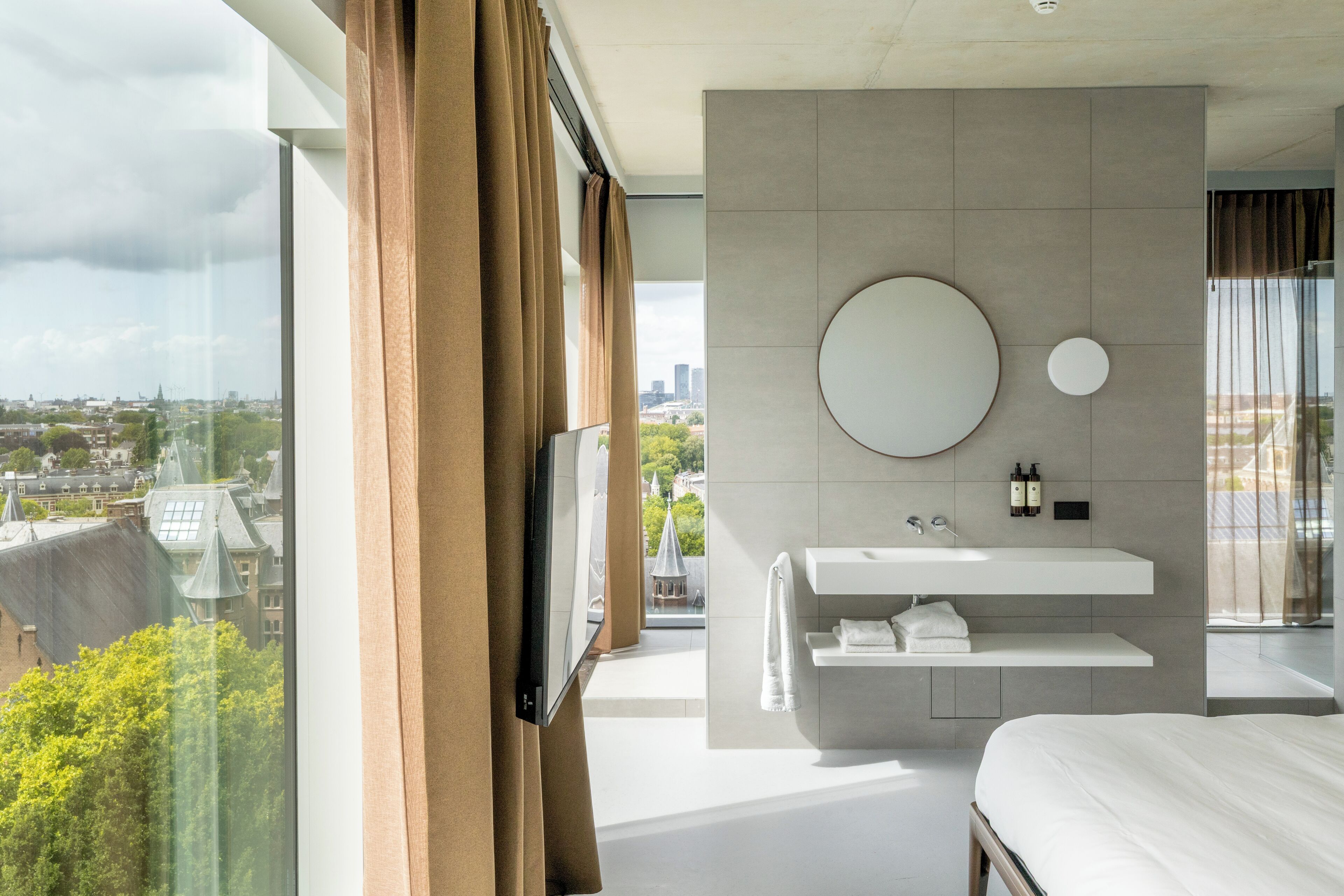 Minibar, in-room safe, soundproofing, cots/infant beds