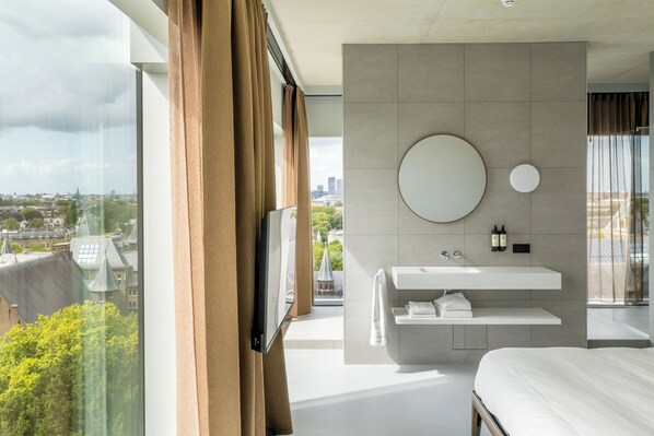 Minibar, coffres-forts dans les chambres, chambres insonorisées