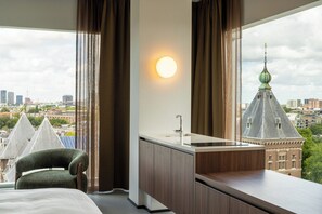 Sengetøy av topp kvalitet, memory foam-senger, minibar og safe på rommet