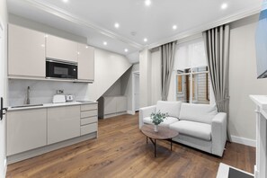 Deluxe Apartment | Free WiFi - Grove Heights Notting Hill (London)