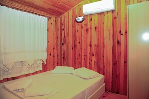 Double Room, Garden View | Free WiFi - Korsan Pansiyon (Kumluca)