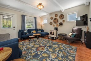 Smart-TV, peis og stereoanlegg