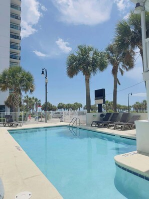 Pool - Boutique on the beach, Studio #112 + Pool (Myrtle Beach)