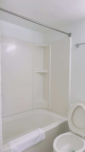 Douche, sèche-cheveux