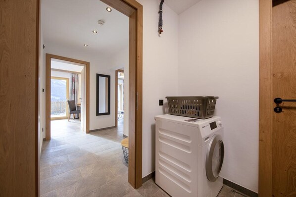 Chalet | Interior