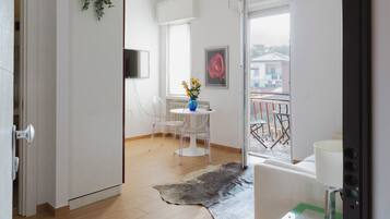 Rose | Opholdsområde | Fladskærms-tv