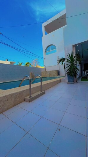 Pool - 4 bedroom villa in dakar (Dakar)
