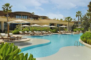 3 outdoor pools, open 10:00 AM to 6:00 PM, cabanas (surcharge) - InterContinental The Red Sea Resort by IHG (Umluj)