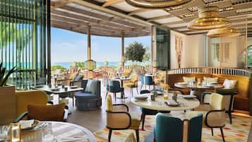 3 Restaurants; Frühstück, Mittagessen und Abendessen werden serviert
