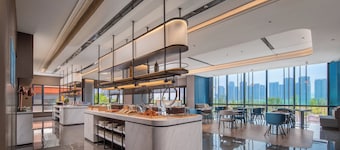 Holiday Inn Express Qingdao City Balcony by IHG