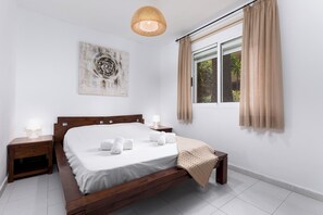 1 soverom, strykejern/-brett, internettilgang og sengetøy