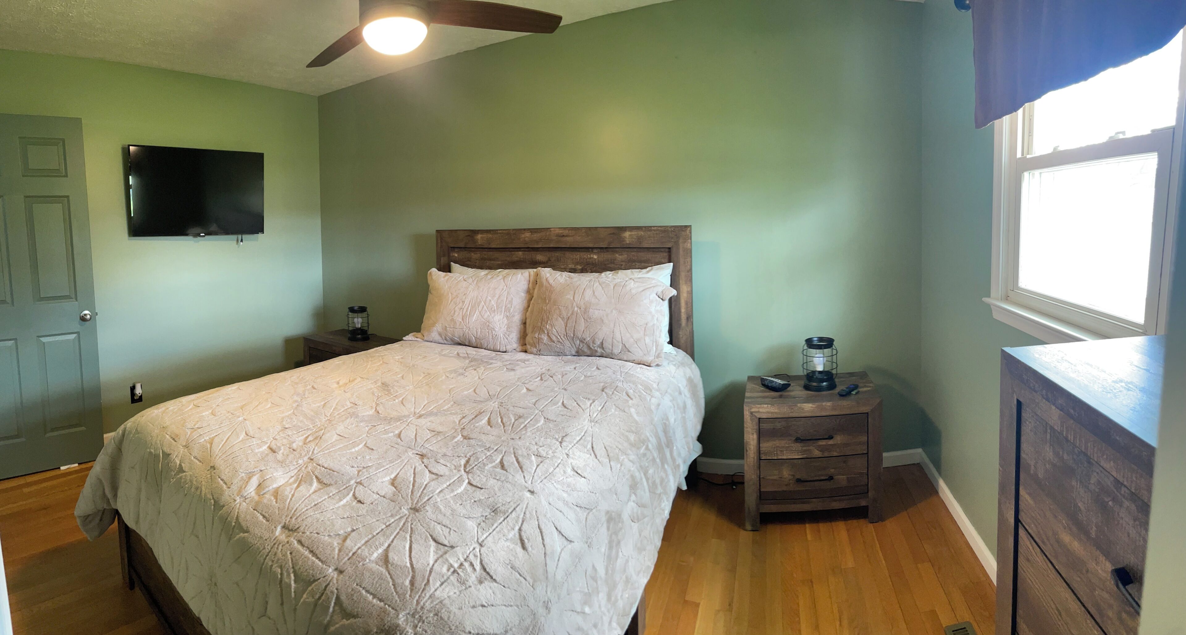 2 bedrooms, WiFi, bed sheets