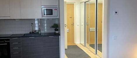 Apartment, 1 Bedroom, Balcony | Interior