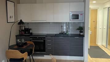 Apartment, 1 Bedroom, Balcony | Interior