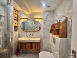 Hair dryer, towels, toilet paper