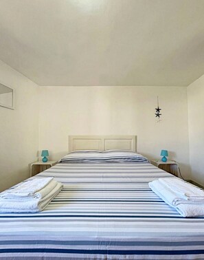 3 quartos, Wi-Fi de cortesia, roupa de cama