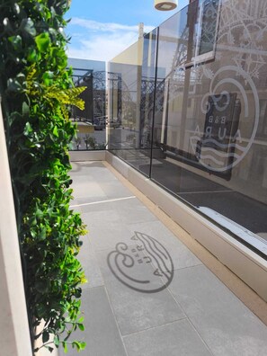 Luxury Triple Room, City View | Balcony - B&B Aura (Lesina)