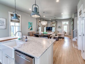 Interior - Boomer Bungalow (Eufaula)