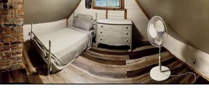 WiFi, bed sheets