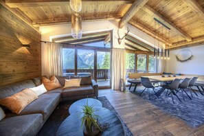 샬레 | 거실 공간