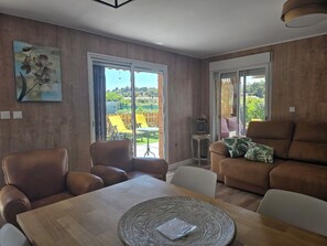 Living area - MANU VILLA IN THE HEART OF THE COUNTRYSIDE AND VINEYARDS, IDEAL FOR RECHARGING YOUR BATTERIES (benissa)